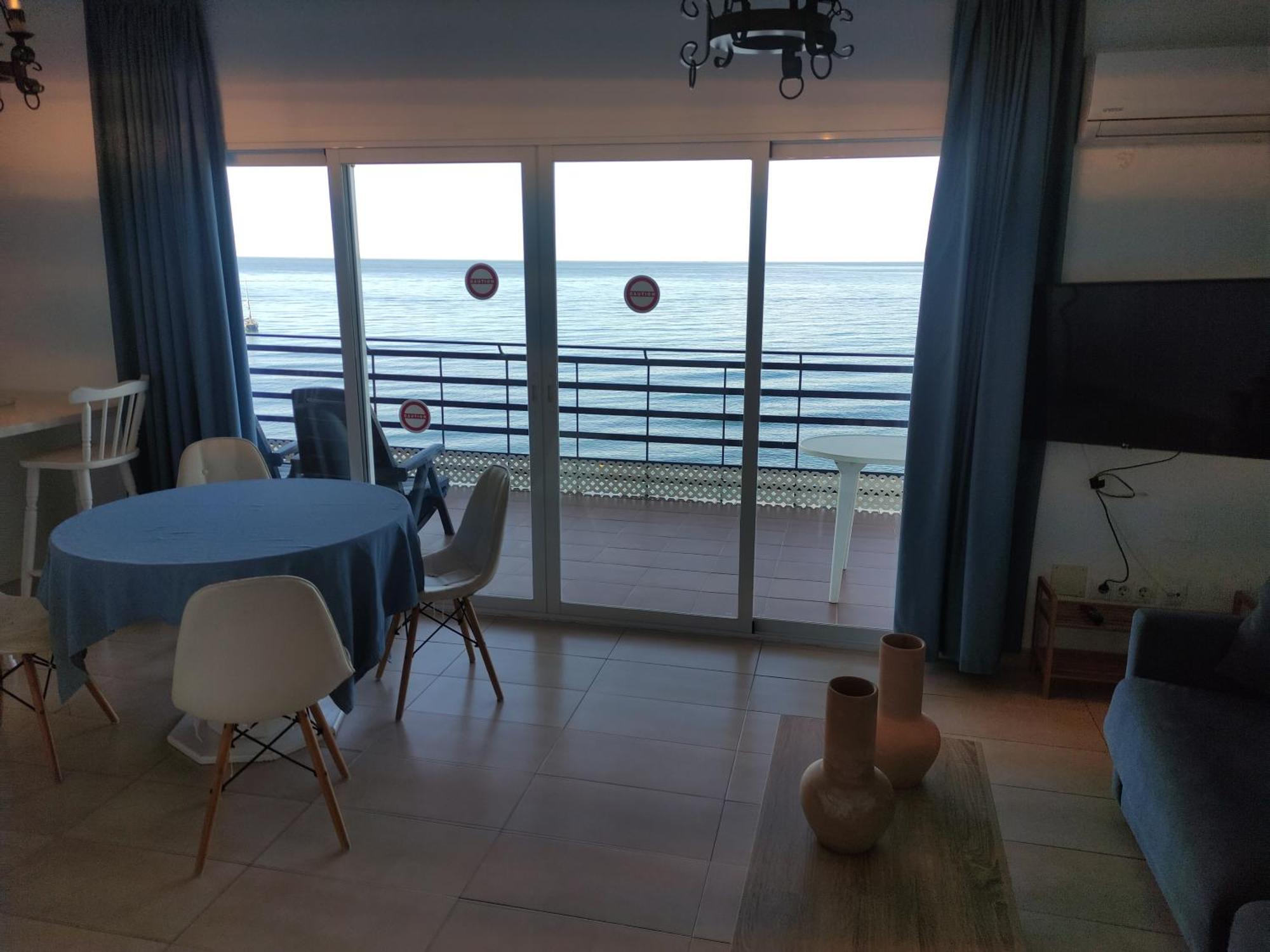 Apartment In Marbella First Line Beach Apto 4-6 Екстериор снимка