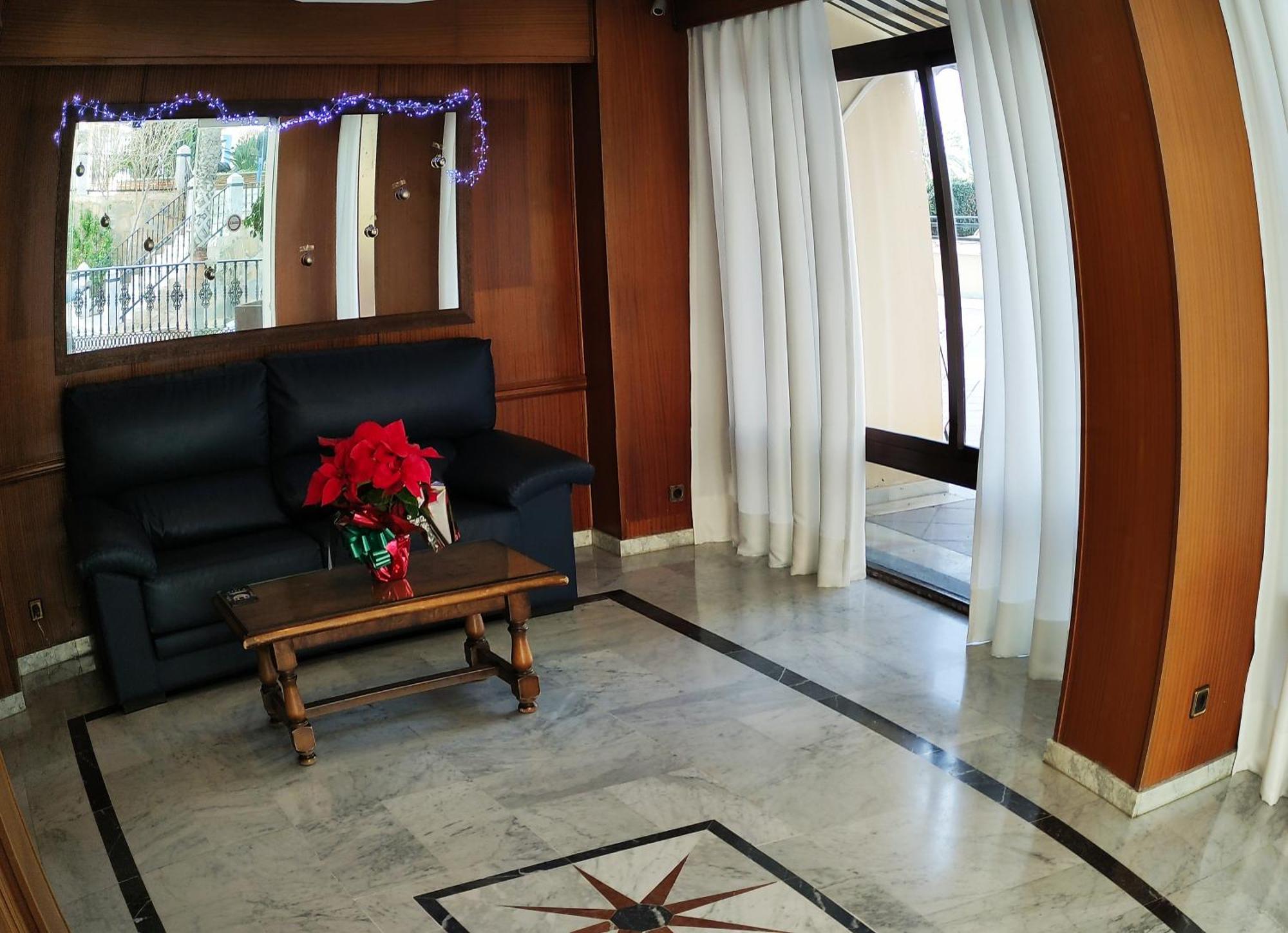 Apartment In Marbella First Line Beach Apto 4-6 Екстериор снимка
