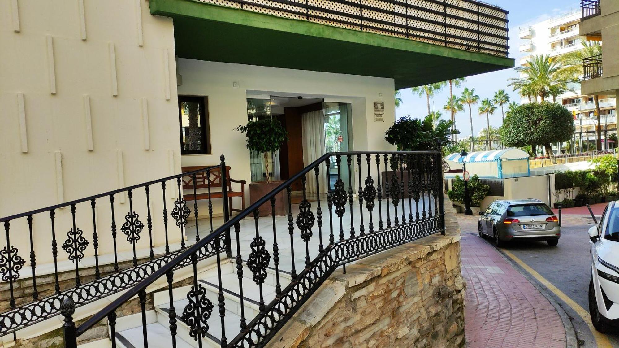 Apartment In Marbella First Line Beach Apto 4-6 Екстериор снимка