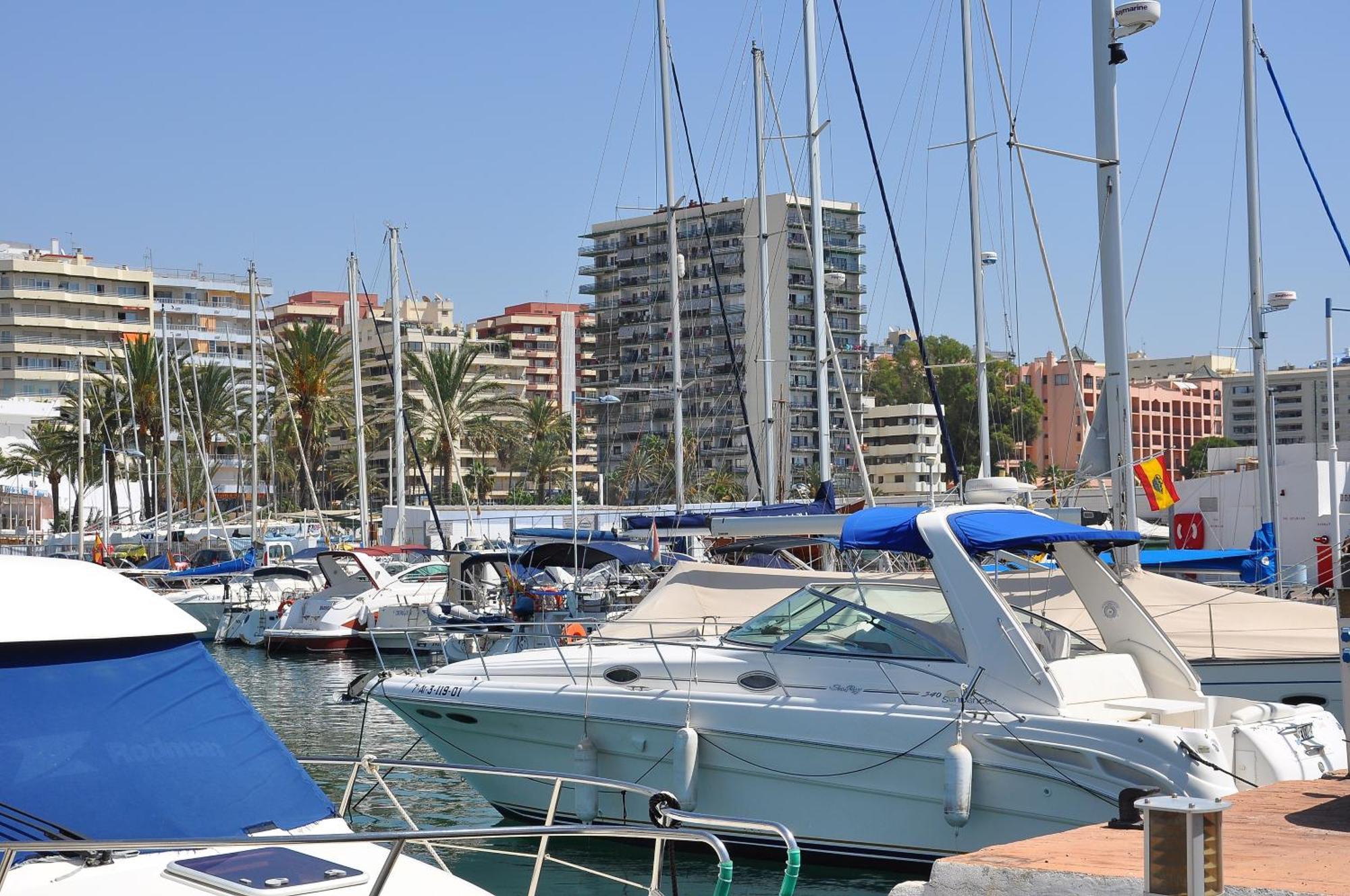 Apartment In Marbella First Line Beach Apto 4-6 Екстериор снимка